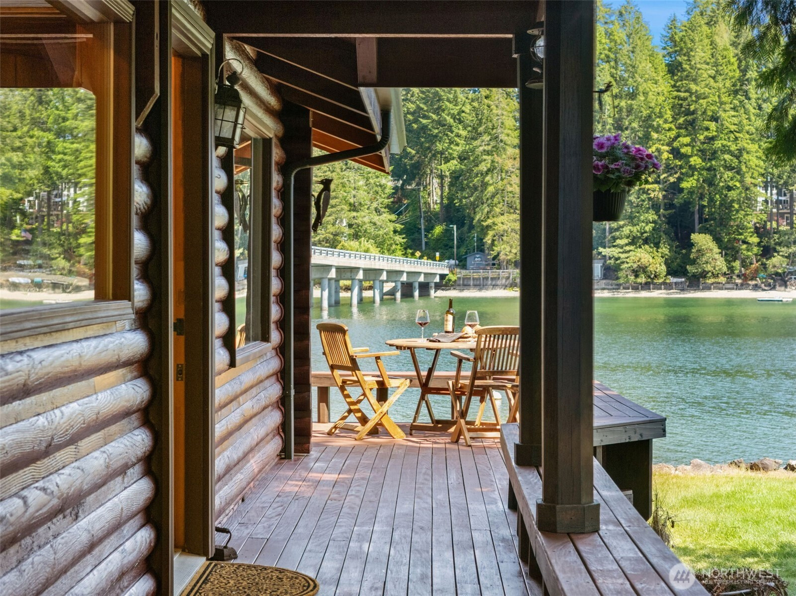 100 E Treasure Island Drive, Allyn, WA 98524