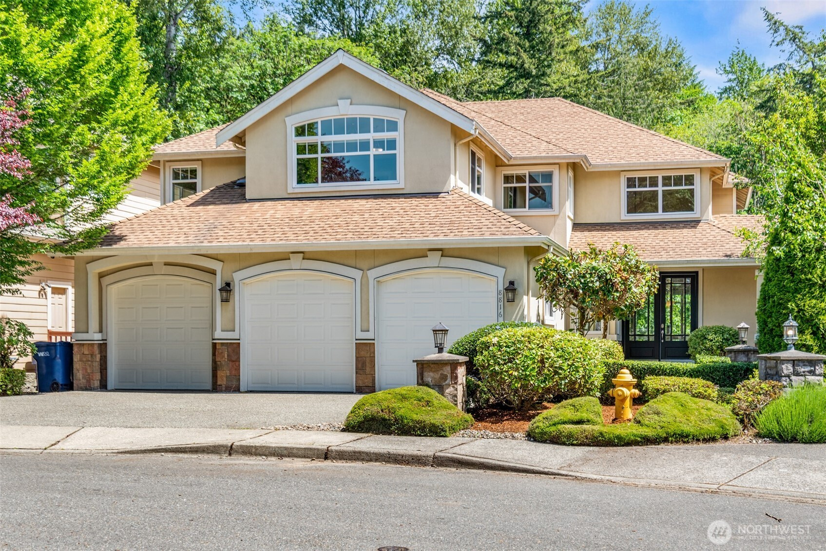 8816 140th Avenue SE, Newcastle, WA 98059