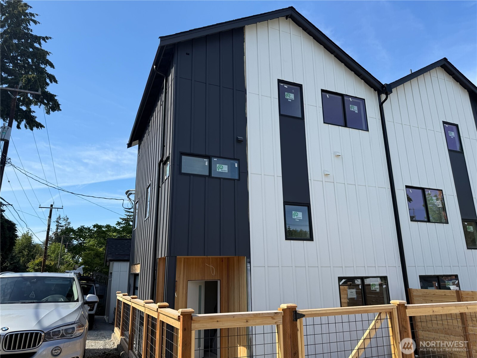4709 SW Hinds Street, Seattle, WA 98116