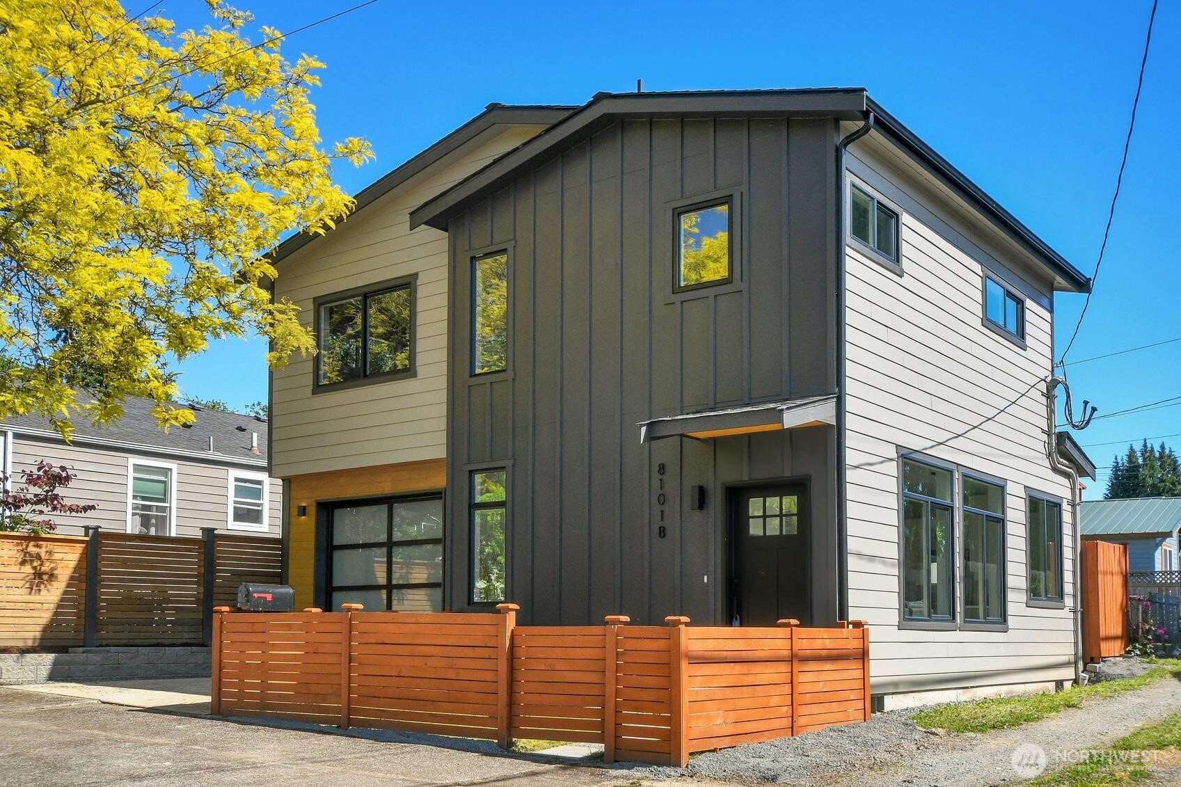 8101 15th Avenue SW, Seattle, WA 98106