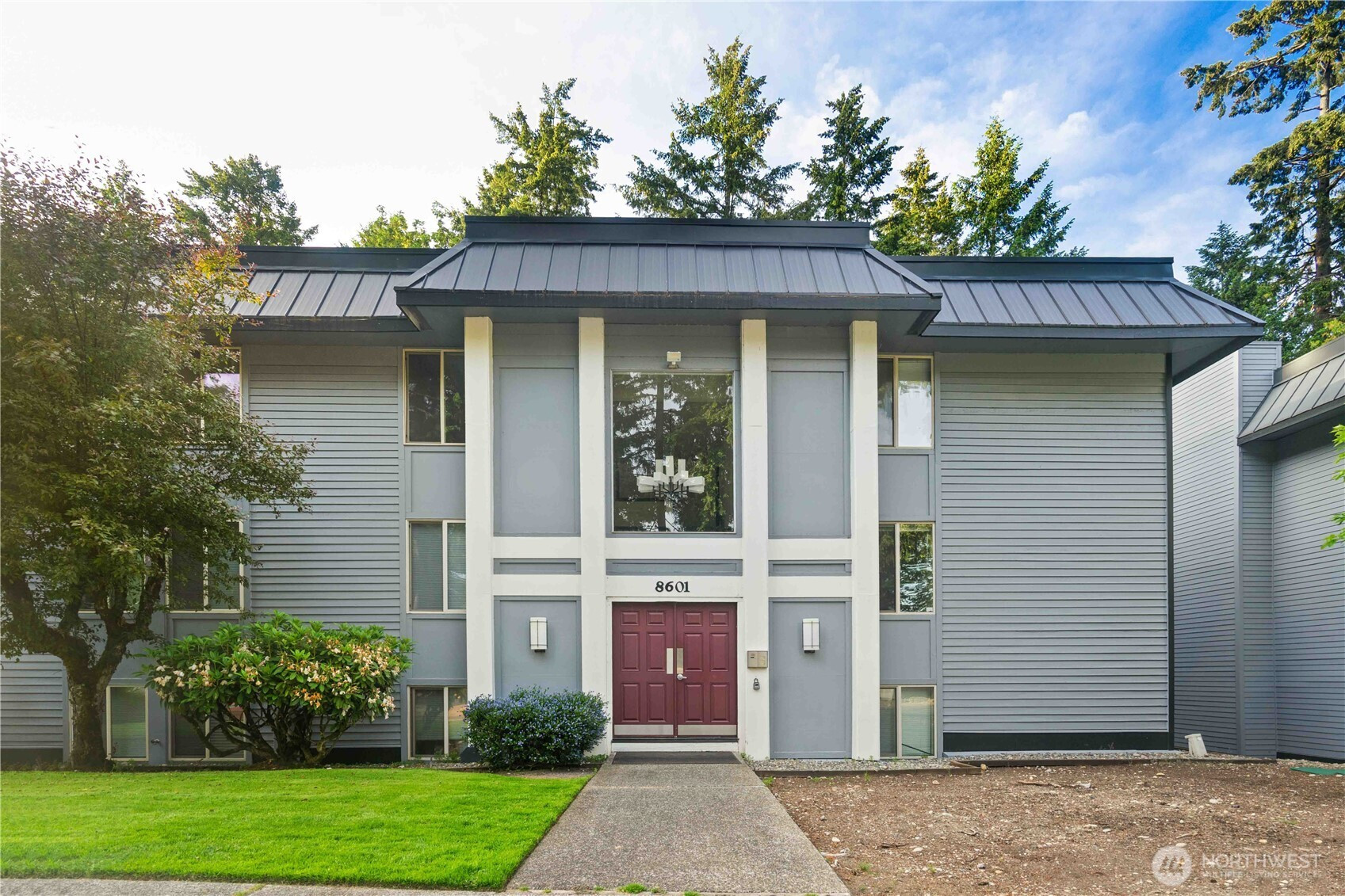 8601 Zircon Drive SW, Lakewood, WA 98498