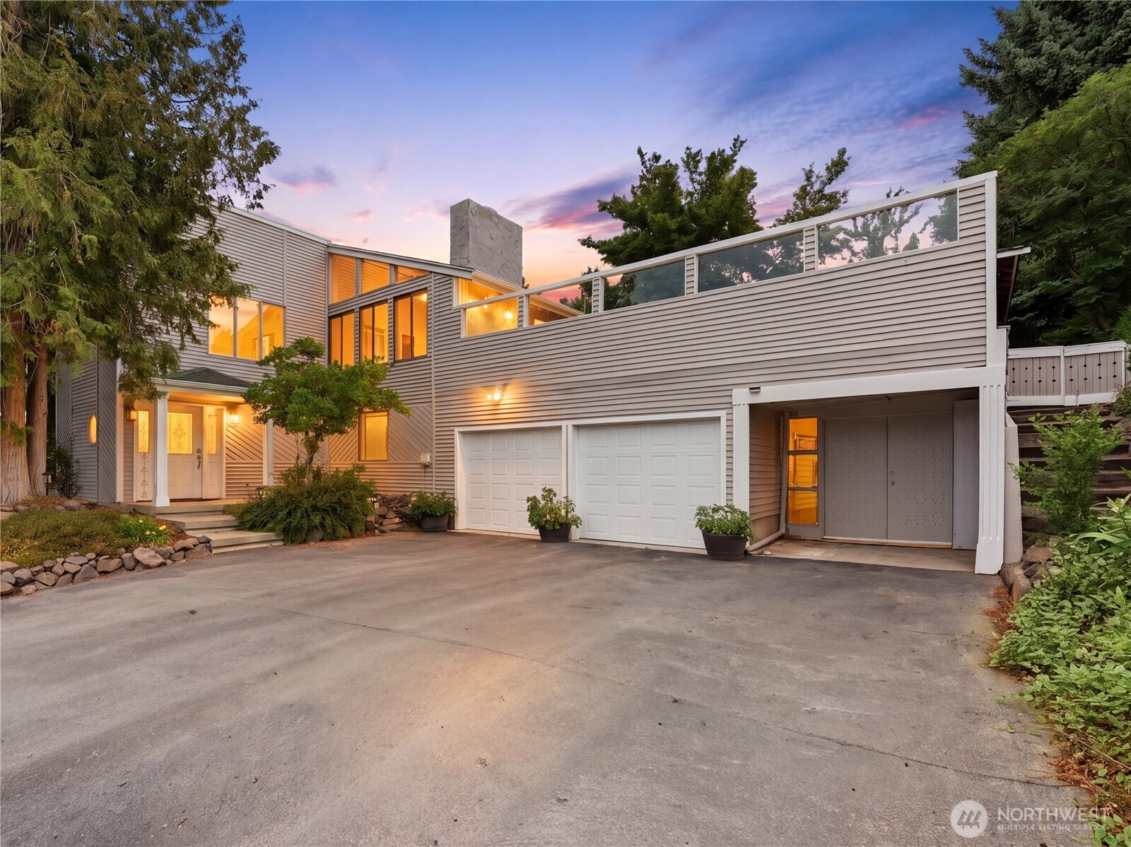 1950 Valley View Boulevard, East Wenatchee, WA 98802