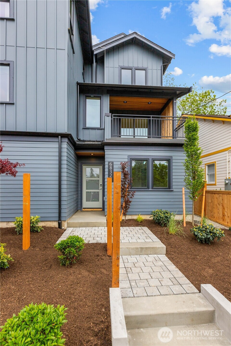 6832 B 47th Avenue NE, Seattle, WA 98115