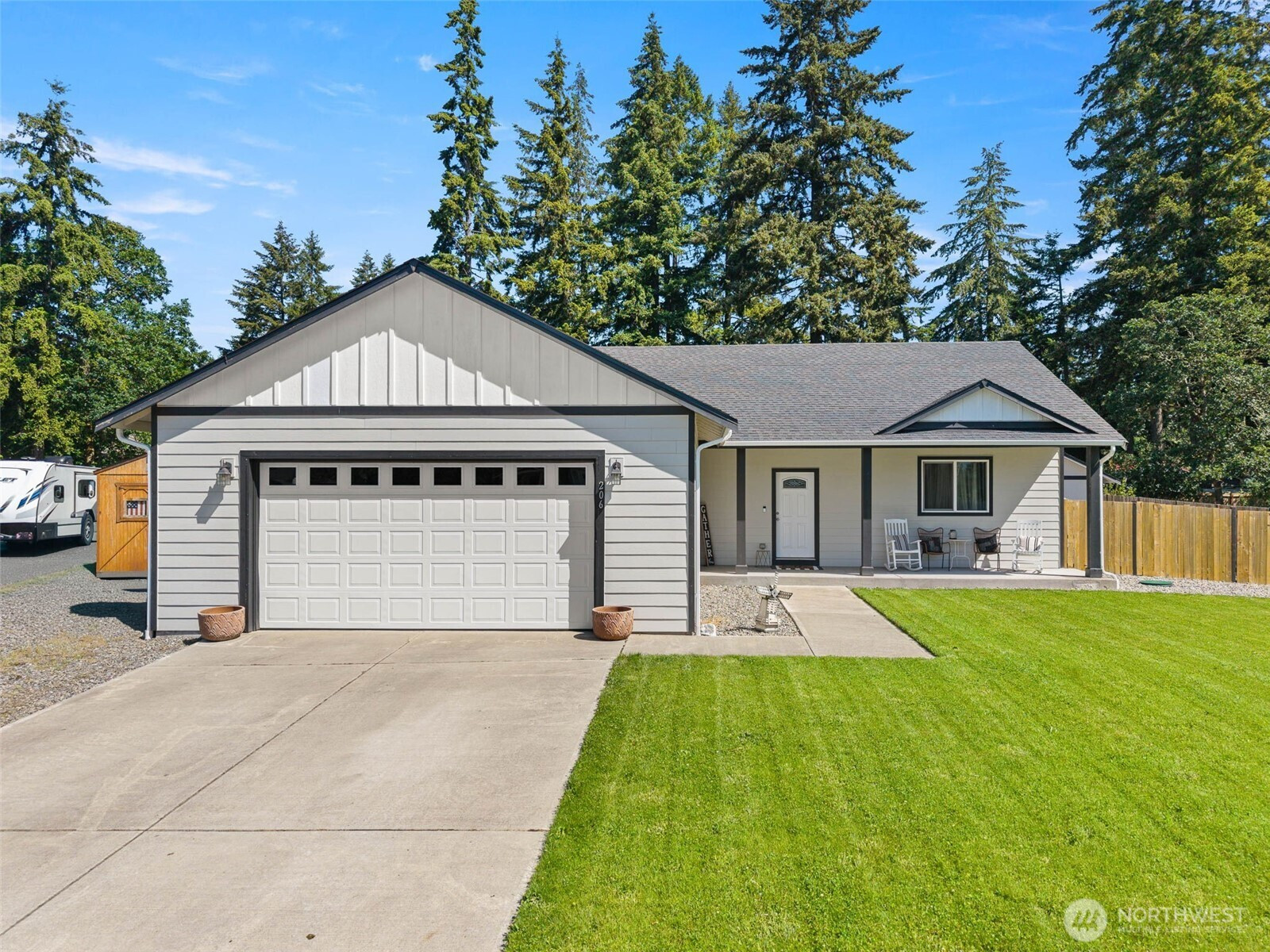 206 Middleton Court SE, Rainier, WA 98576