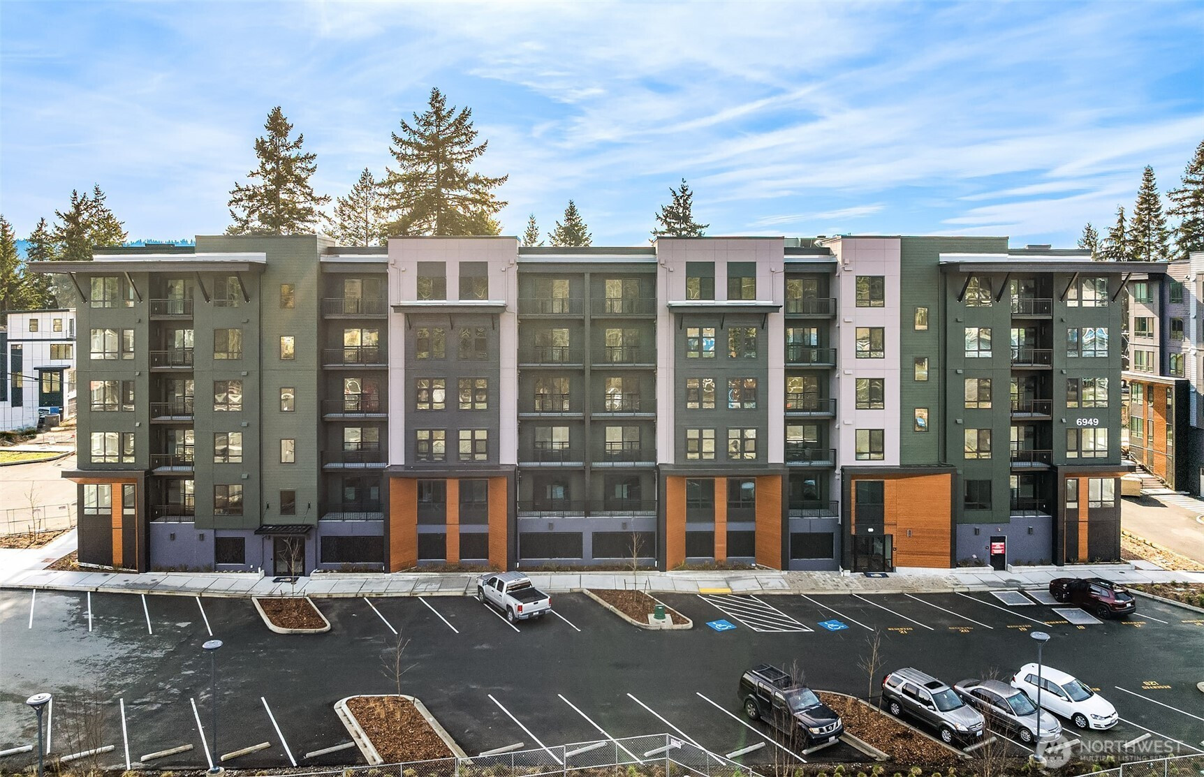 6949 NE 184th Lane, Kenmore, WA 98028