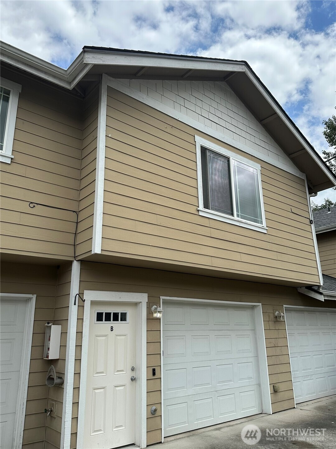 5705 Graham Avenue, Sumner, WA 98390