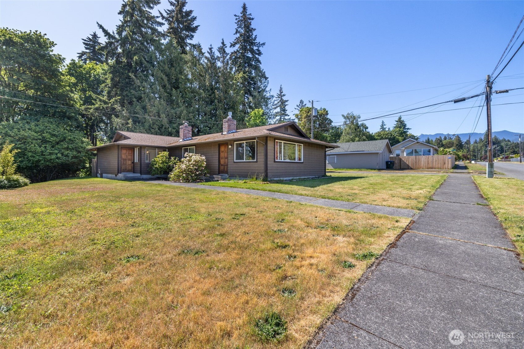 1207 1209 S Pine Street, Port Angeles, WA 98362