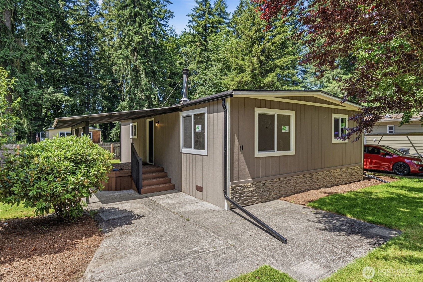 8021 Old Pacific Highway N, Castle Rock, WA 98611