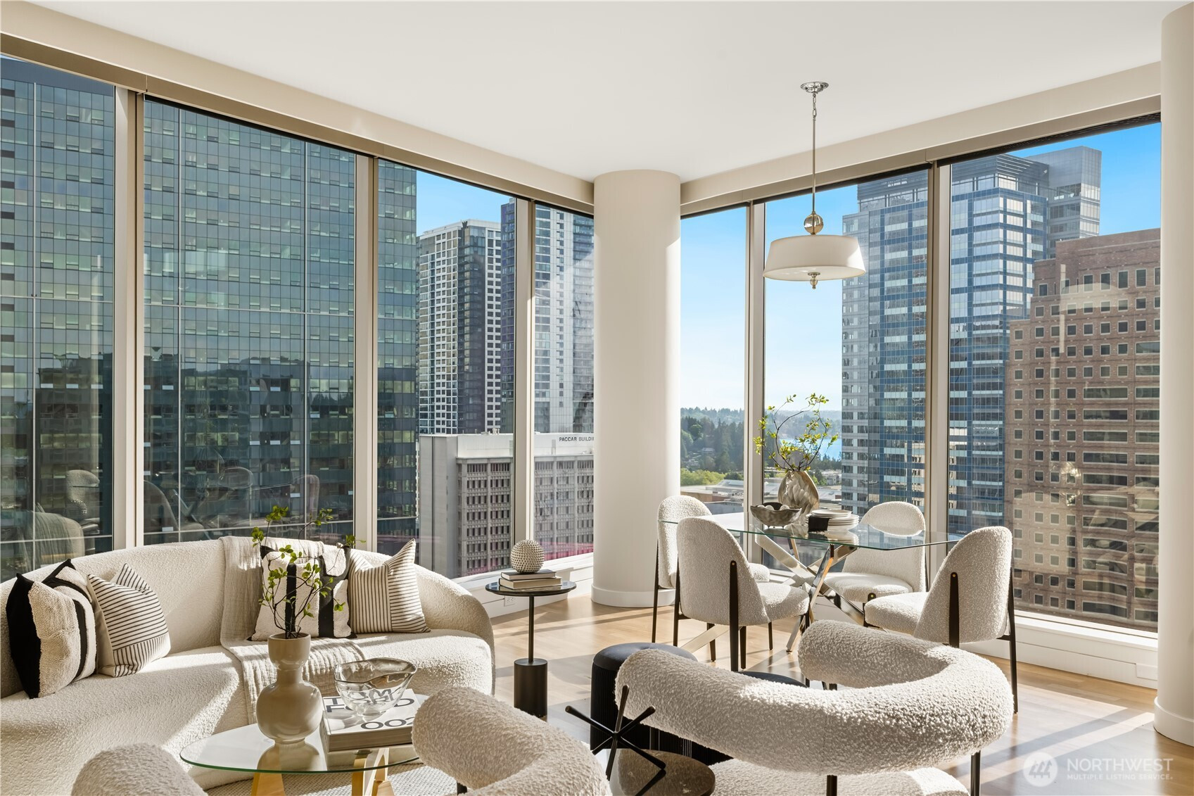 10650 NE 9th Place, Bellevue, WA 98004