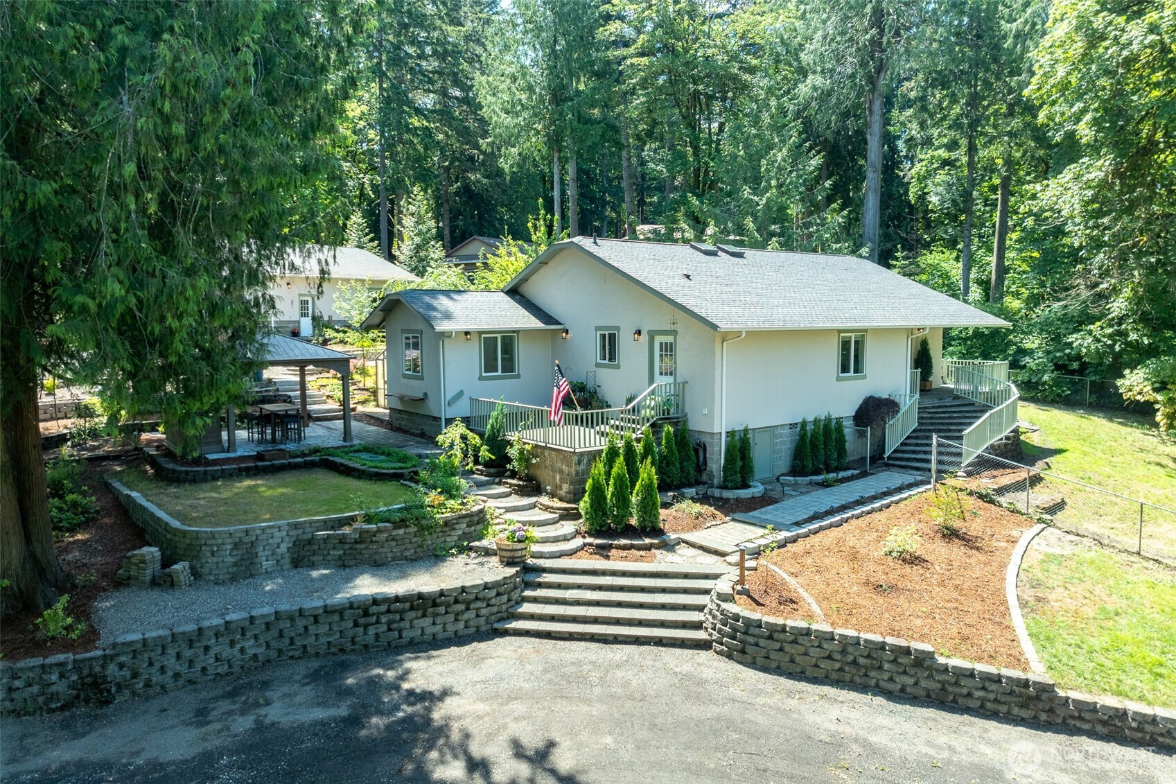 19290 E State Route 106, Belfair, WA 98528
