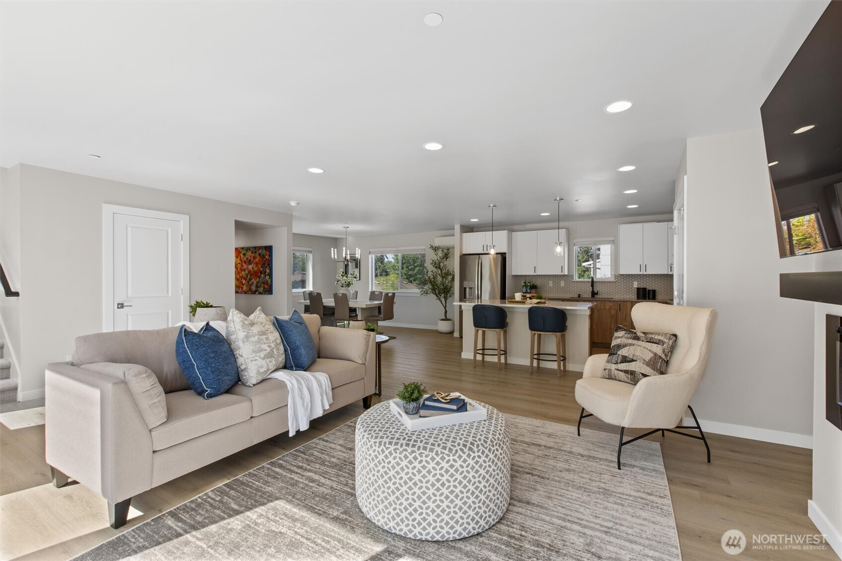 8025 177th Place NE, Kenmore, WA 98028