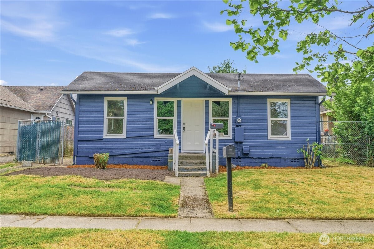 1116 9th Avenue, Longview, WA 98632