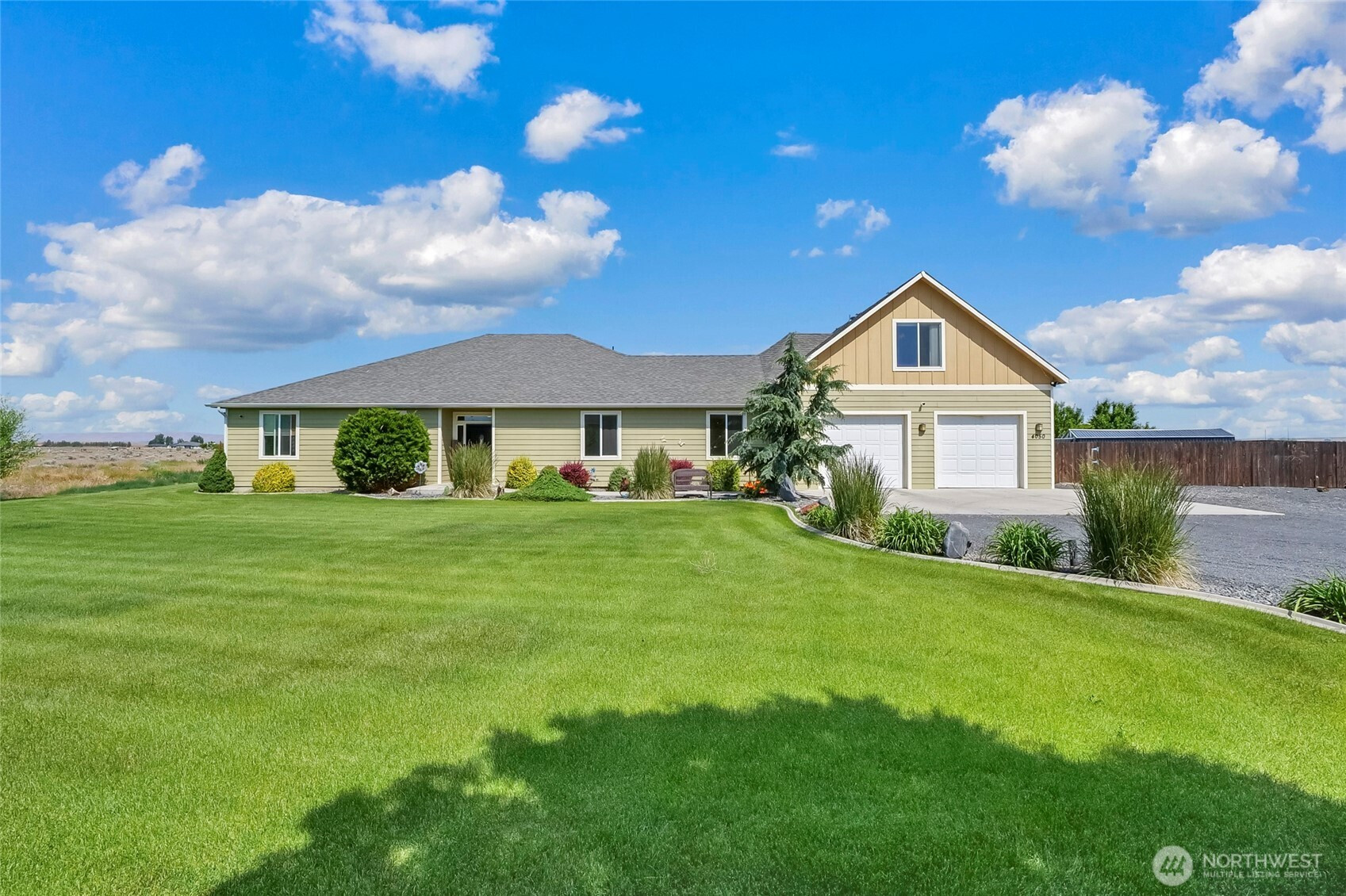 4050 Rd 7.4 NE, Moses Lake, WA 98837