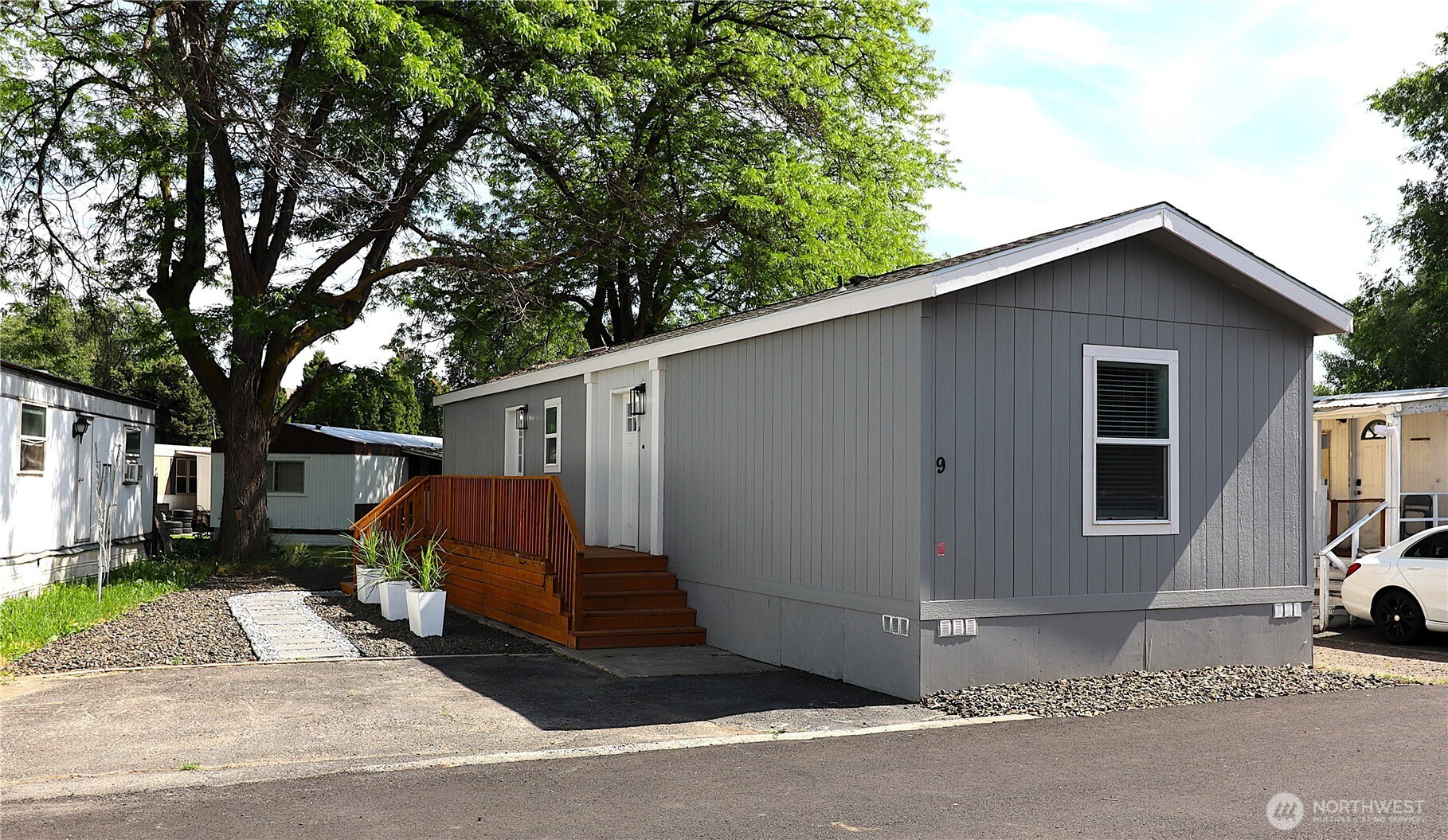 1060 N Wenas Road, Selah, WA 98942