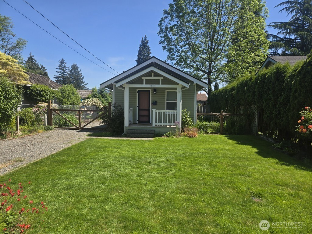 3011 Division Street, Enumclaw, WA 98022
