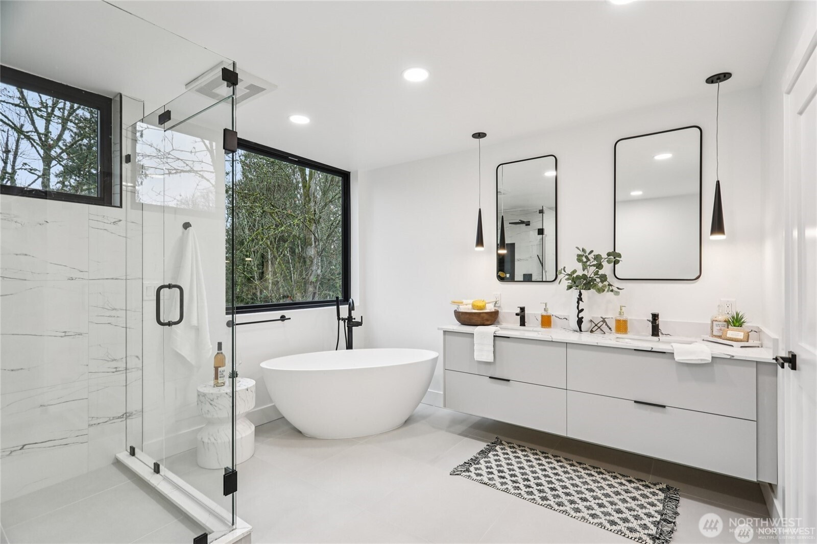 15415 NE 103rd Way, Redmond, WA 98052