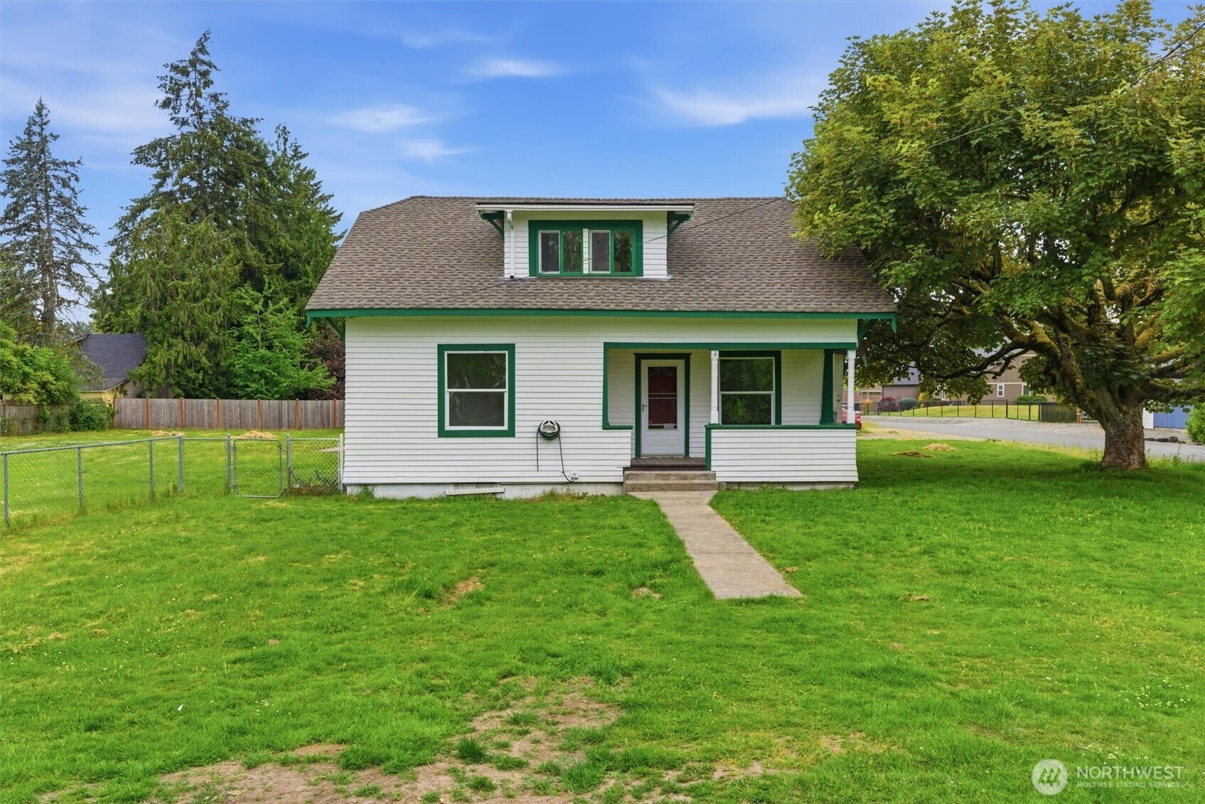 10302 E 40th Avenue, Tacoma, WA 98446