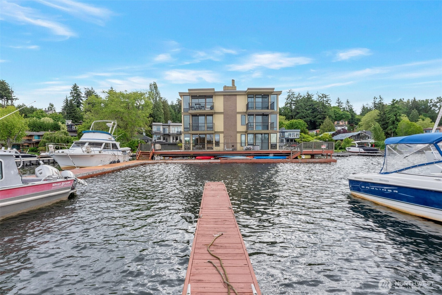 4561 Lake Washington Boulevard NE, Kirkland, WA 98033