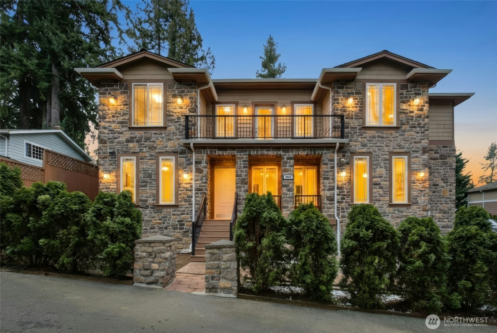 18634 92nd Avenue NE, Bothell, WA 98011