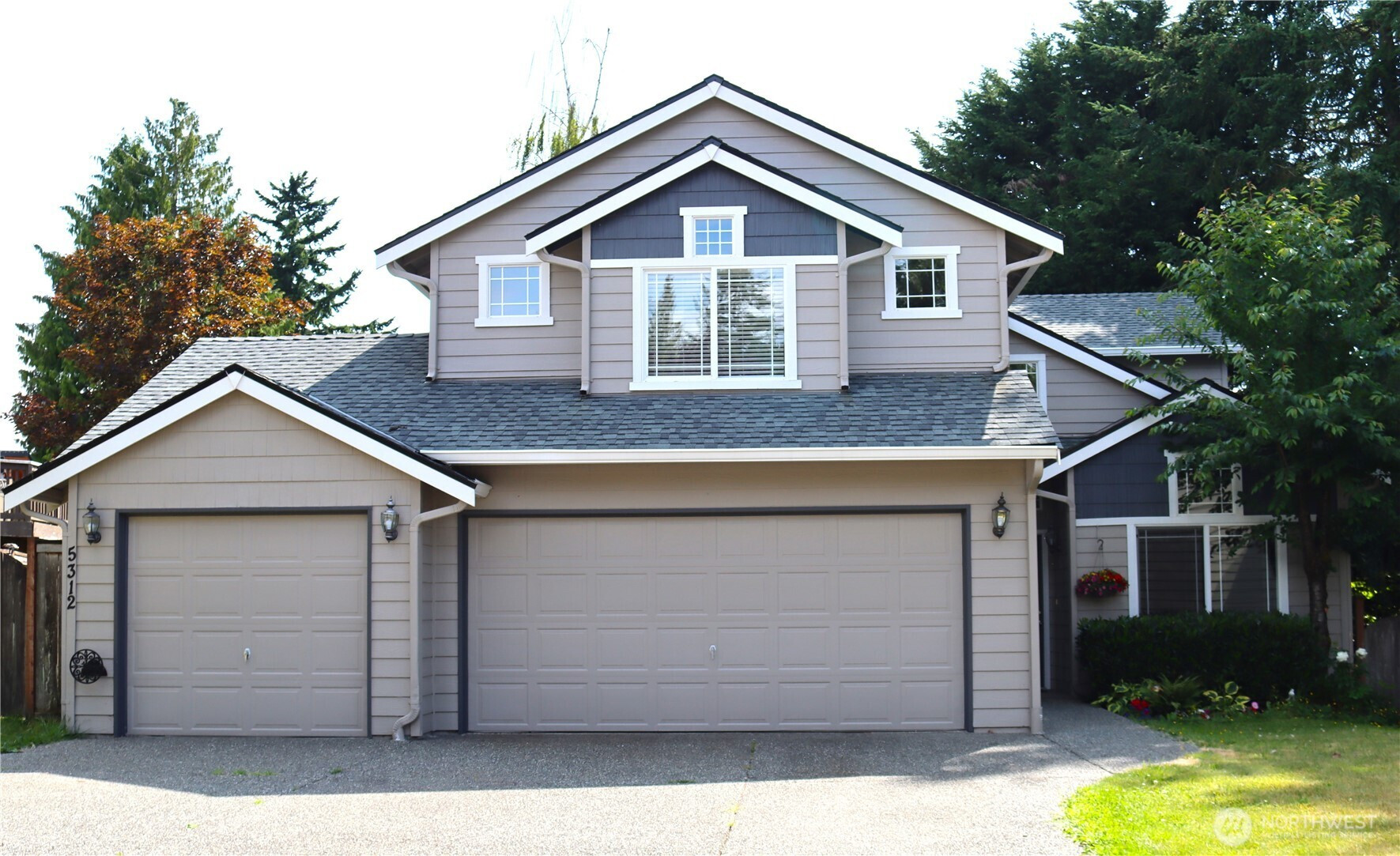 5312 Picnic Point Road, Edmonds, WA 98026