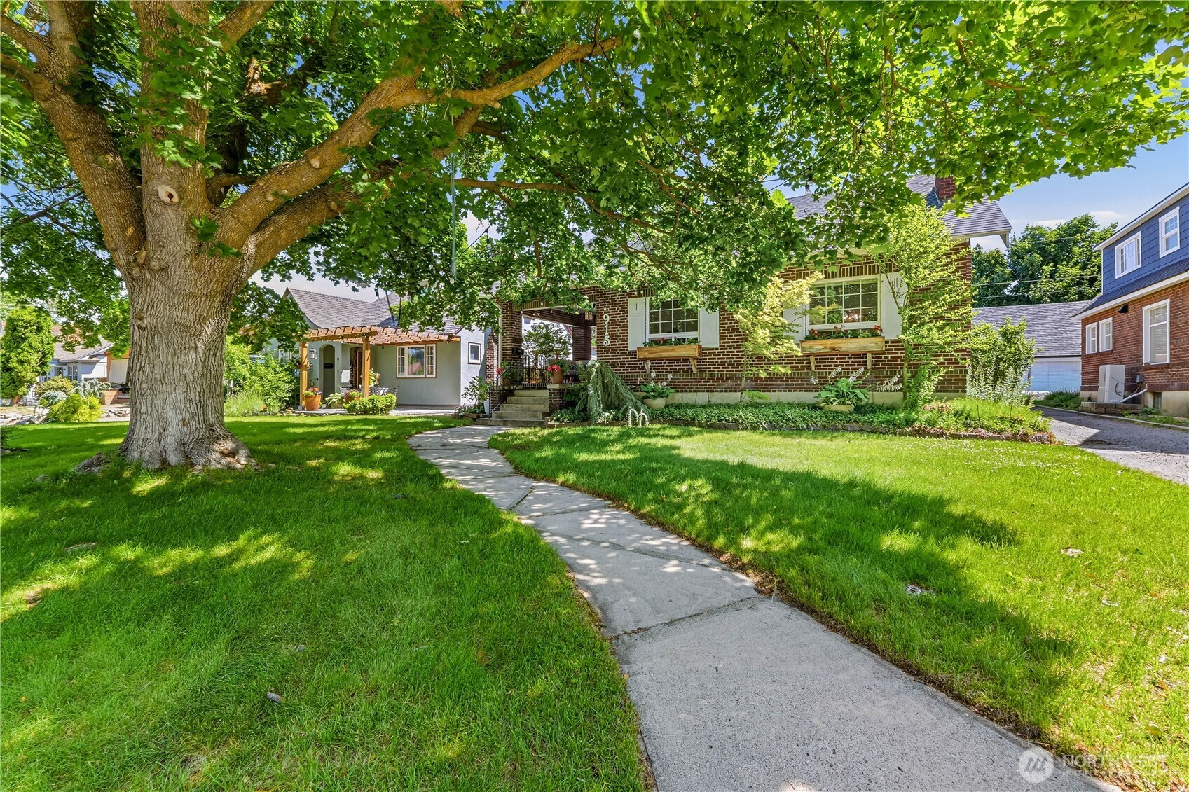 915 Highland Drive, Wenatchee, WA 98801