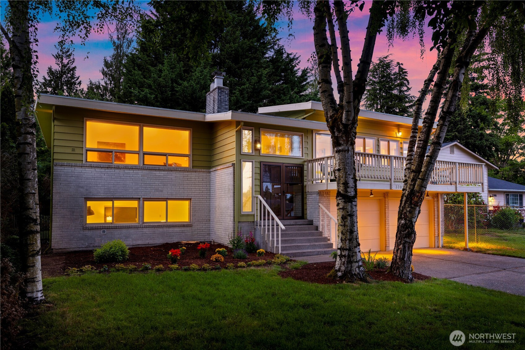3702 S 194th Street, SeaTac, WA 98188