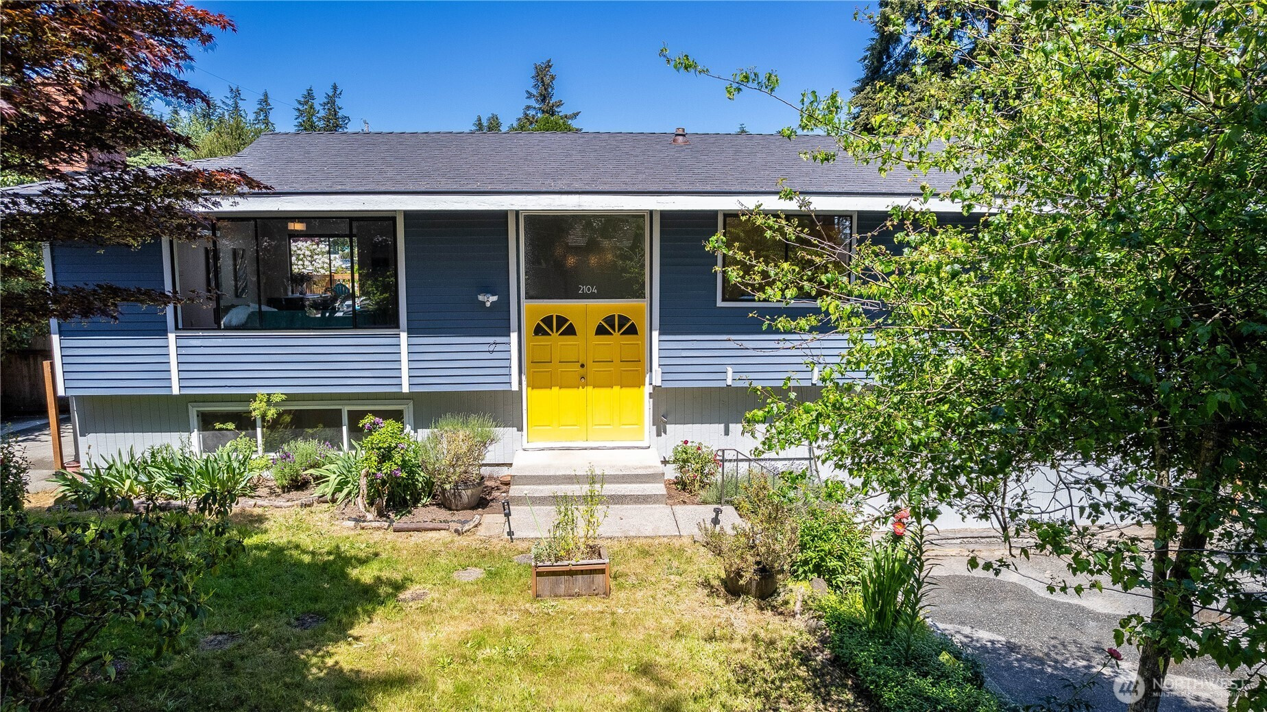 2104 N 188th Street, Shoreline, WA 98133
