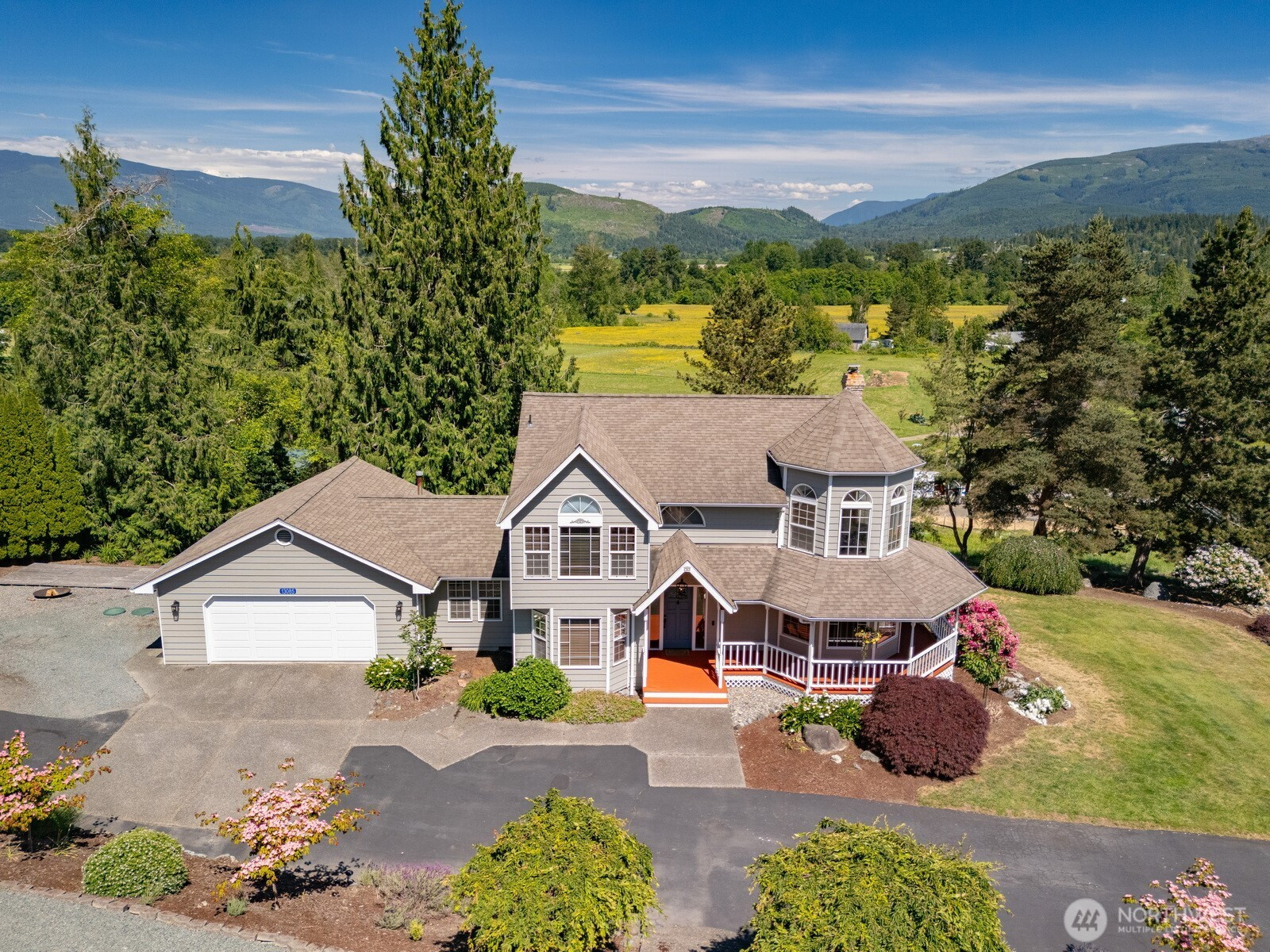 13085 Sunrise Drive, Mount Vernon, WA 98273