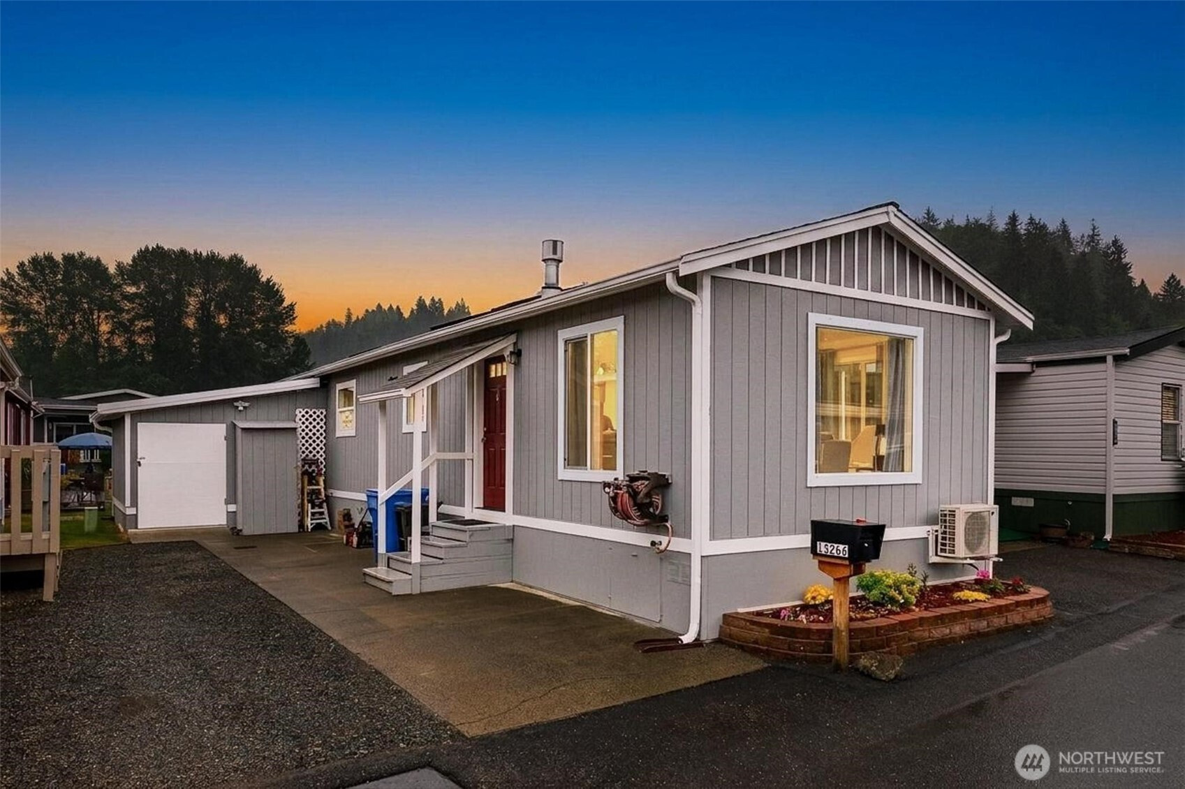 15266 Maple Drive, Renton, WA 98058