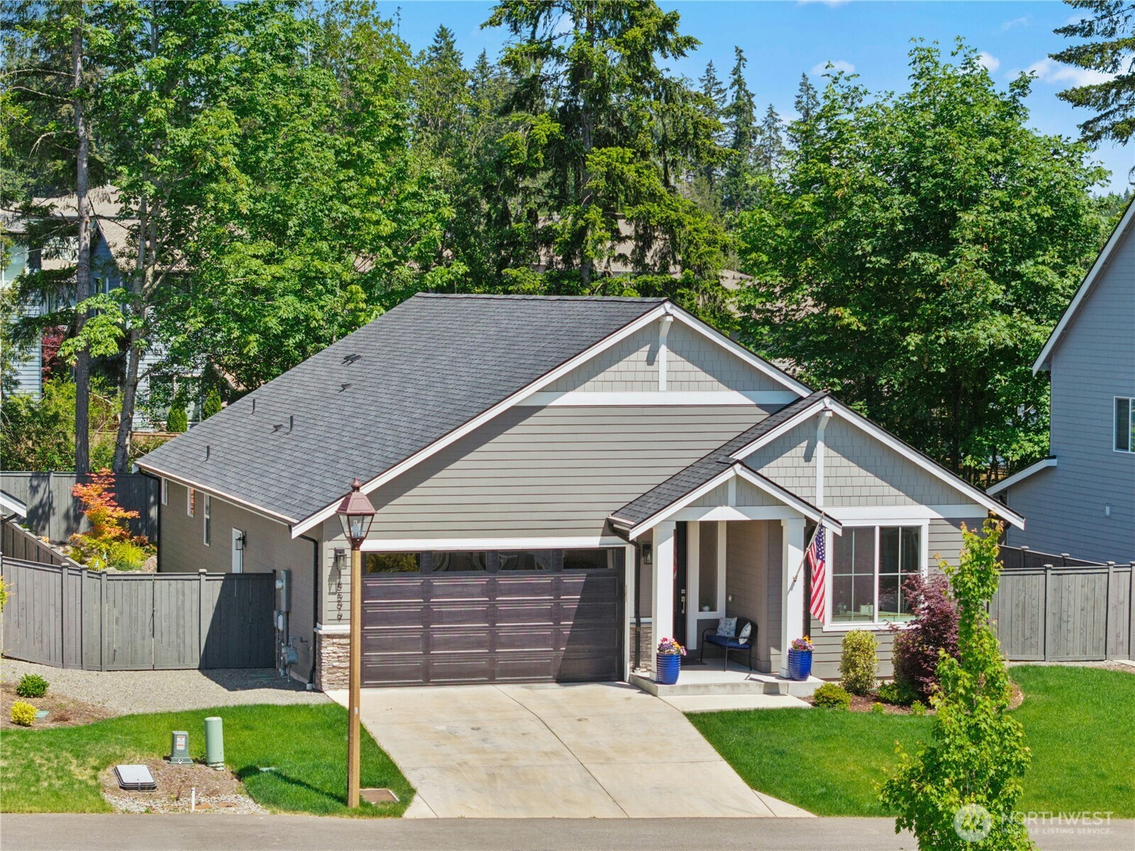 18599 Sawgrass Drive NE, Poulsbo, WA 98370