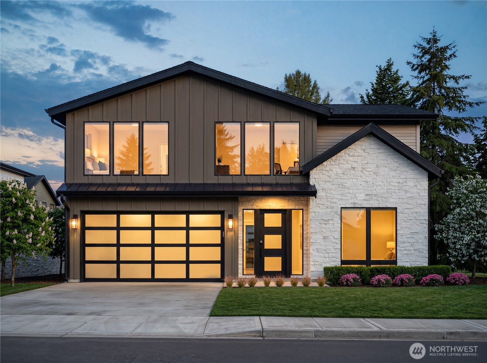 621 13th Avenue W, Kirkland, WA 98033
