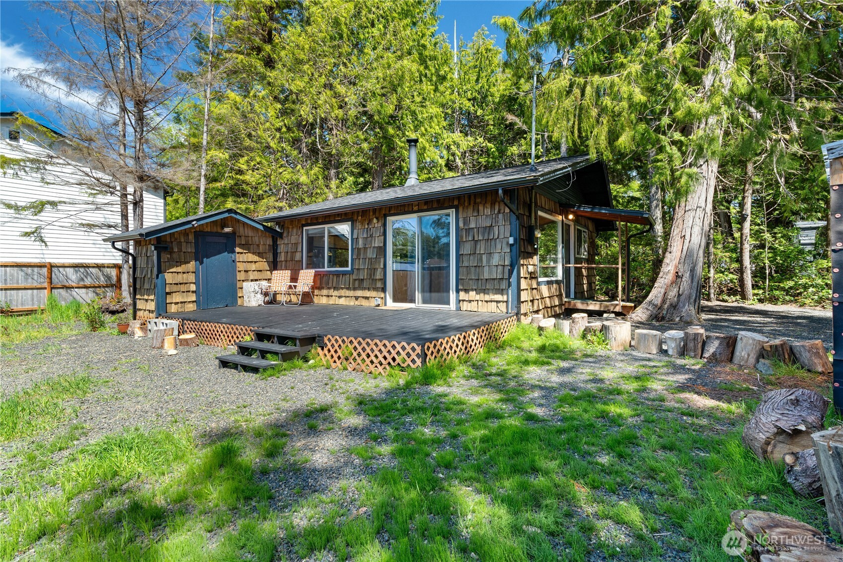 37 Butterfly Lane, Pacific Beach, WA 98571