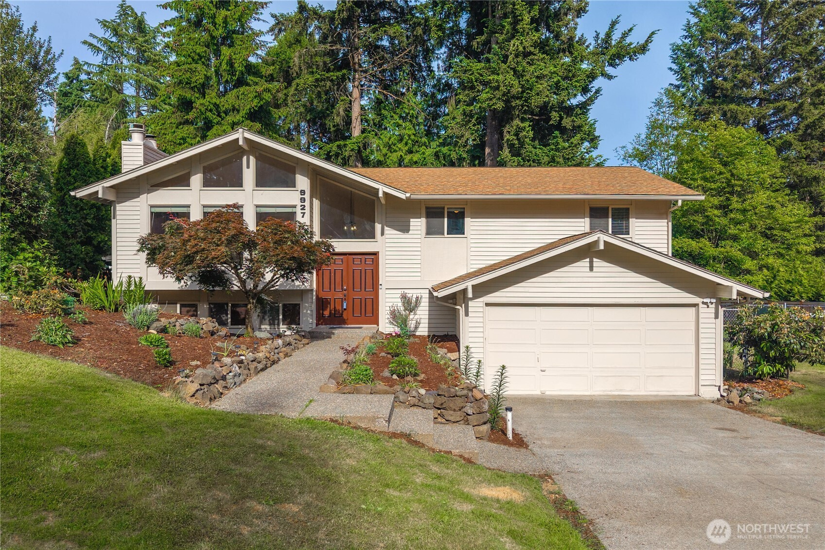 9927 63rd Avenue Ct E, Puyallup, WA 98373