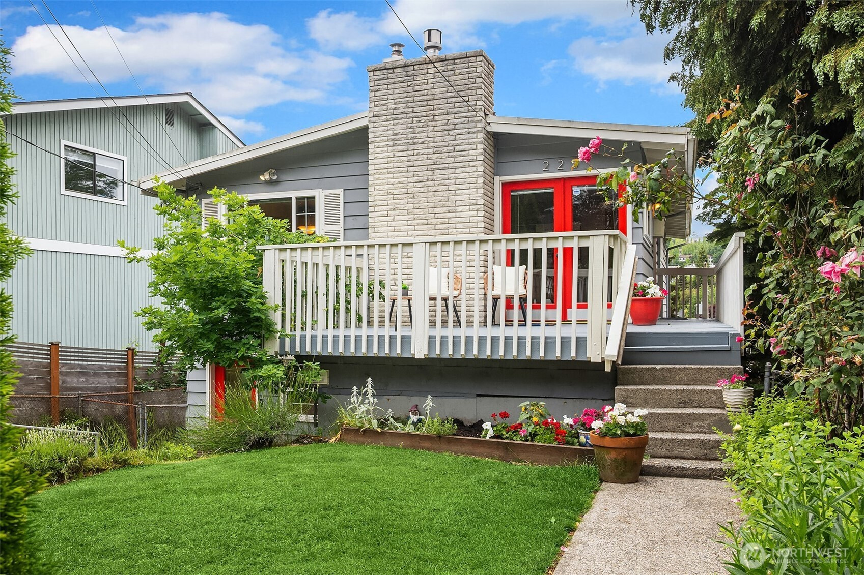 225 32nd Avenue E, Seattle, WA 98112