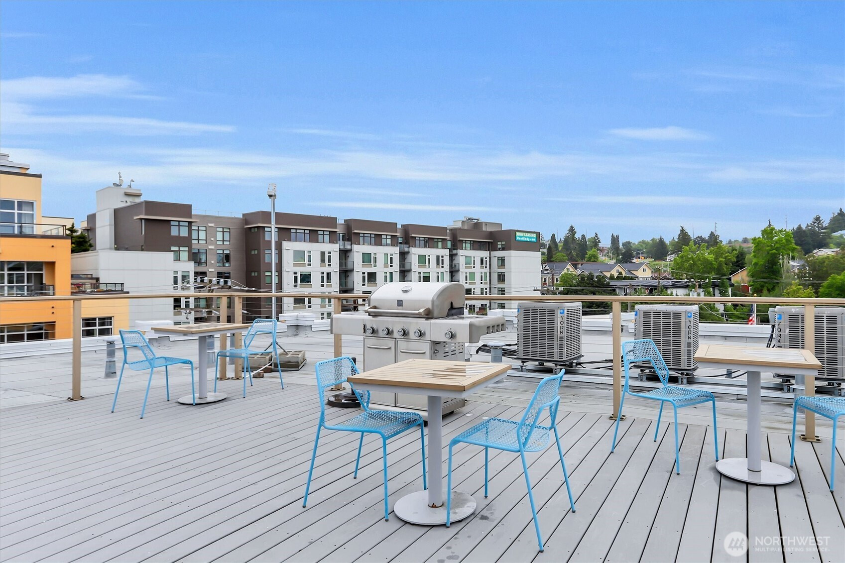 413 NE 70th Street, Seattle, WA 98115
