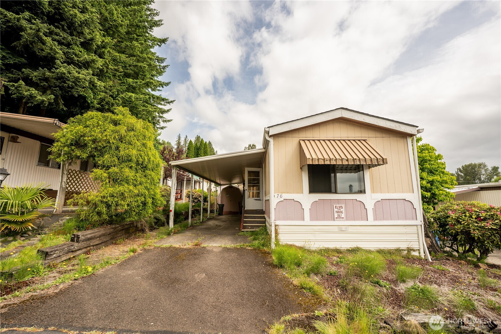 1965 West Side Highway, Kelso, WA 98626