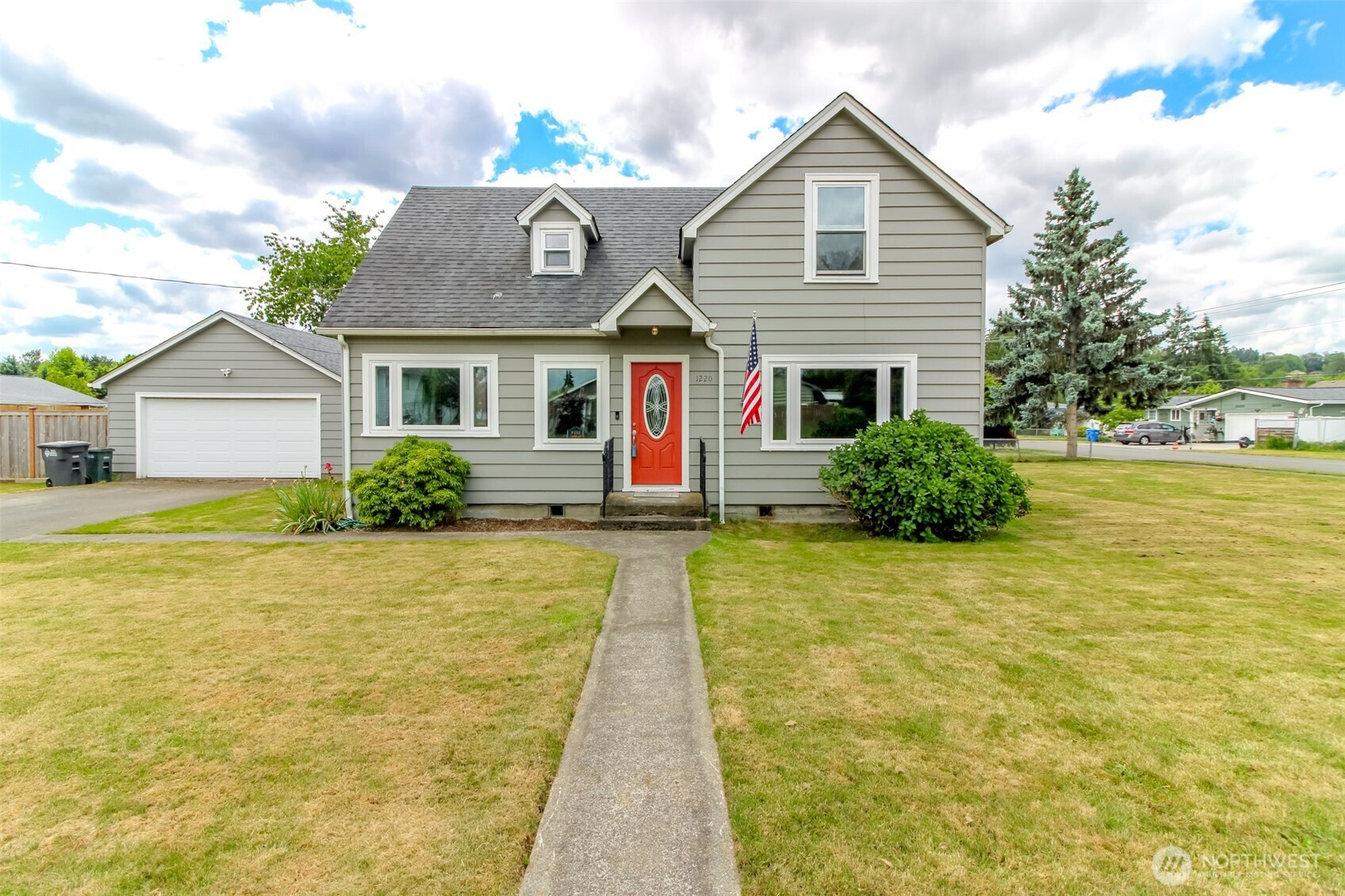 1220 9th Ave SW, Puyallup, WA 98371