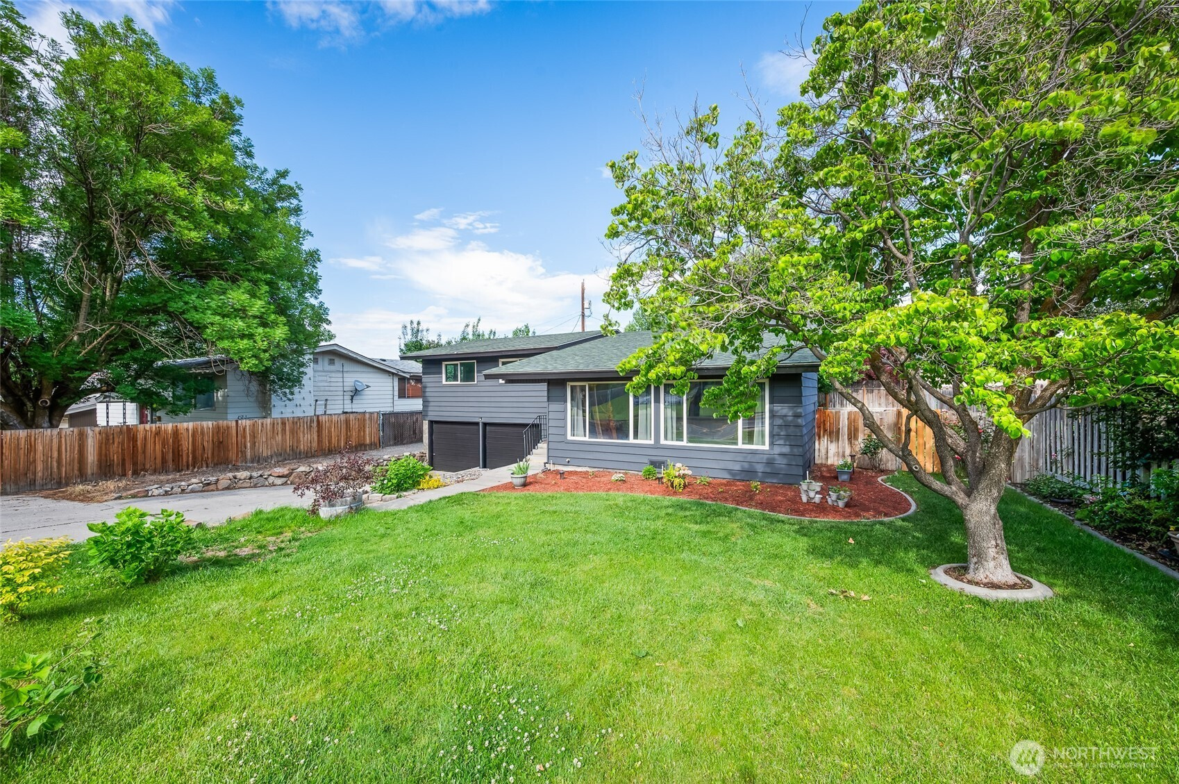 1127 S Miller Street, Wenatchee, WA 98801