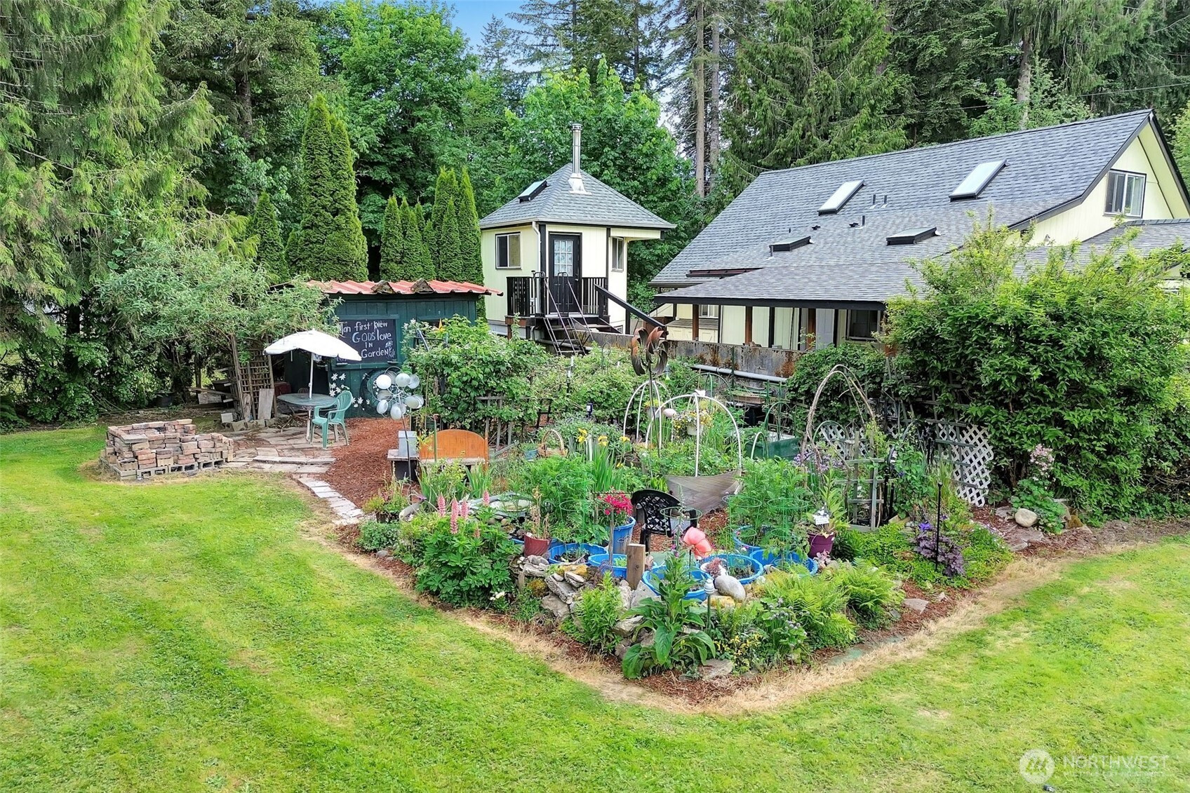 14902 Turner Road SE, Rainier, WA 98576