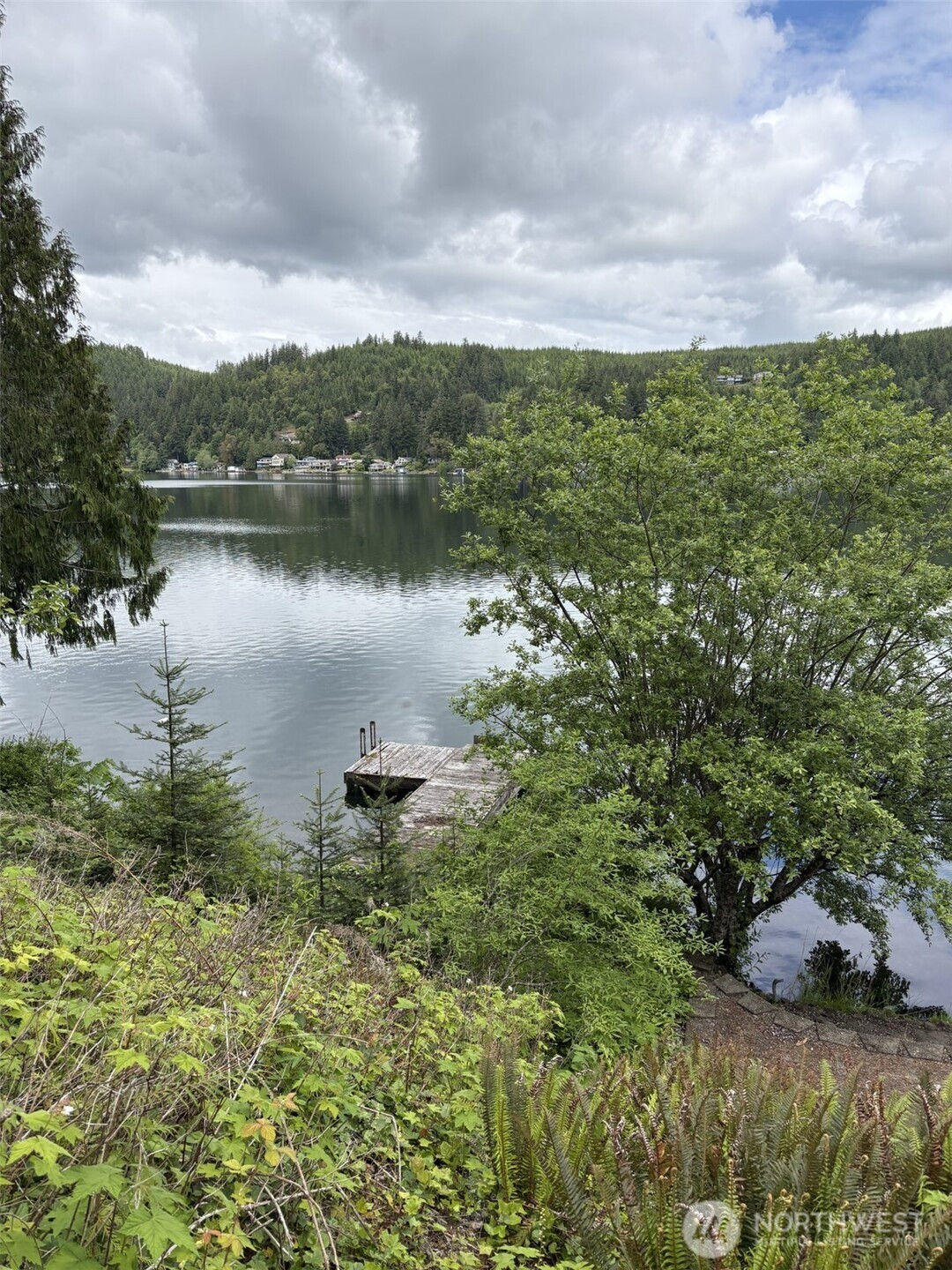 907 Summit Lake Shore Road NW, Olympia, WA 98502