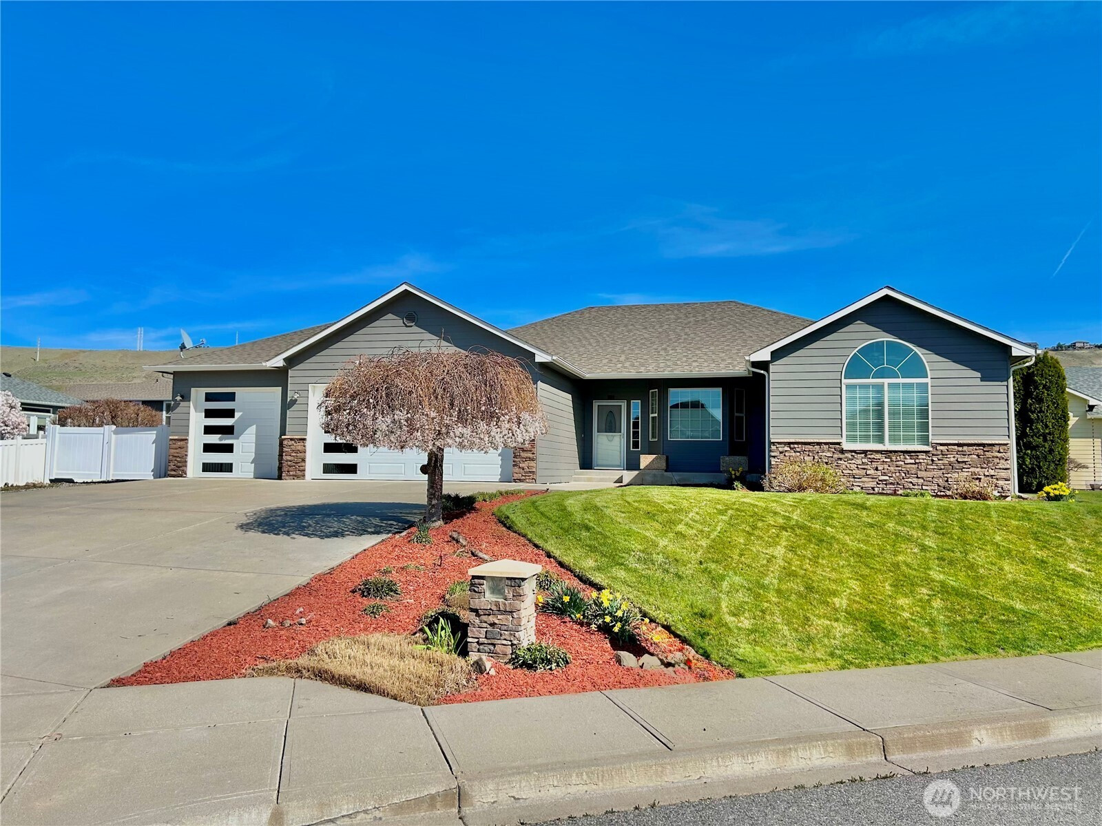 154 Springhill Drive, East Wenatchee, WA 98802