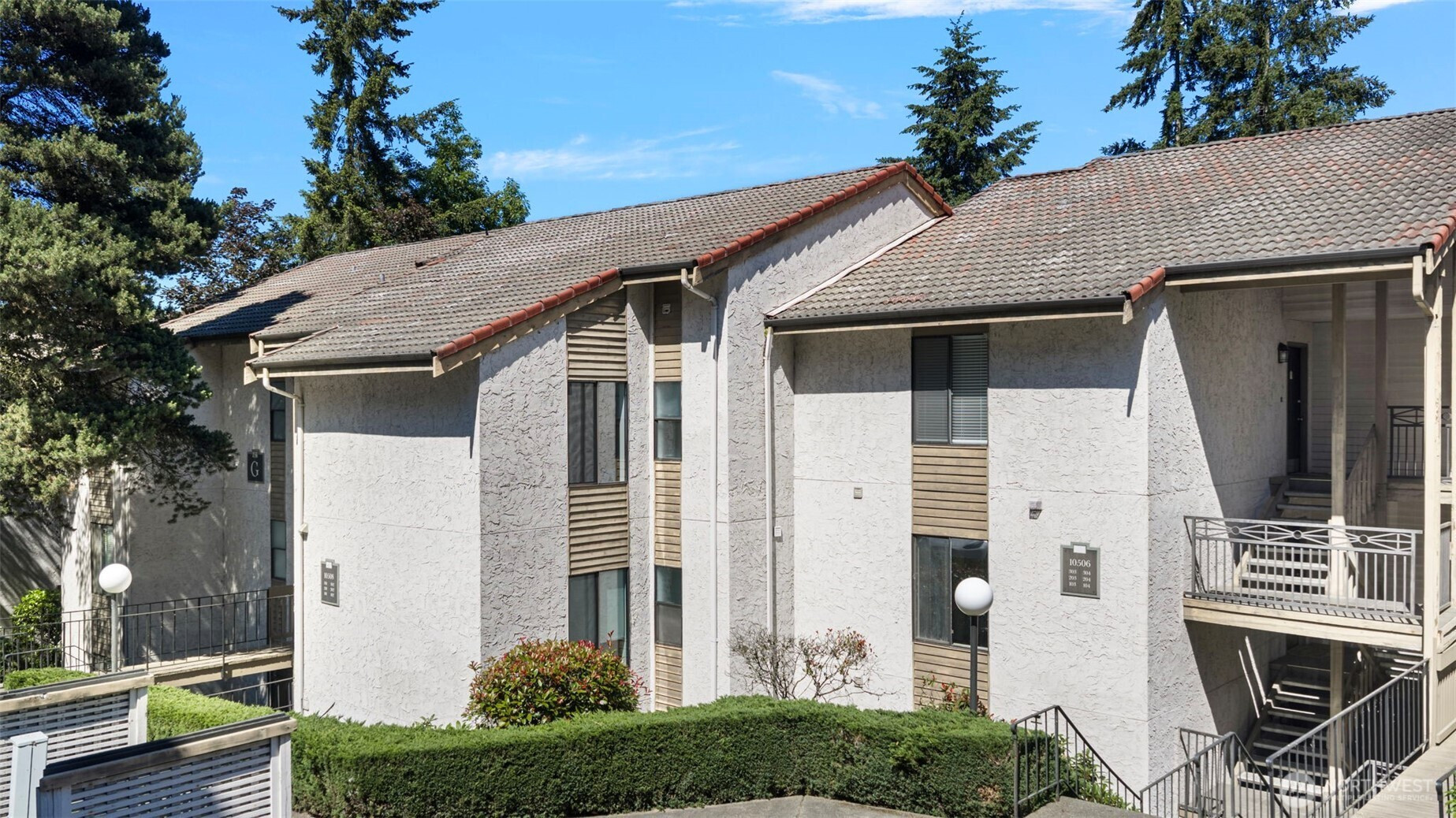 10508 NE 32nd Place, Bellevue, WA 98004