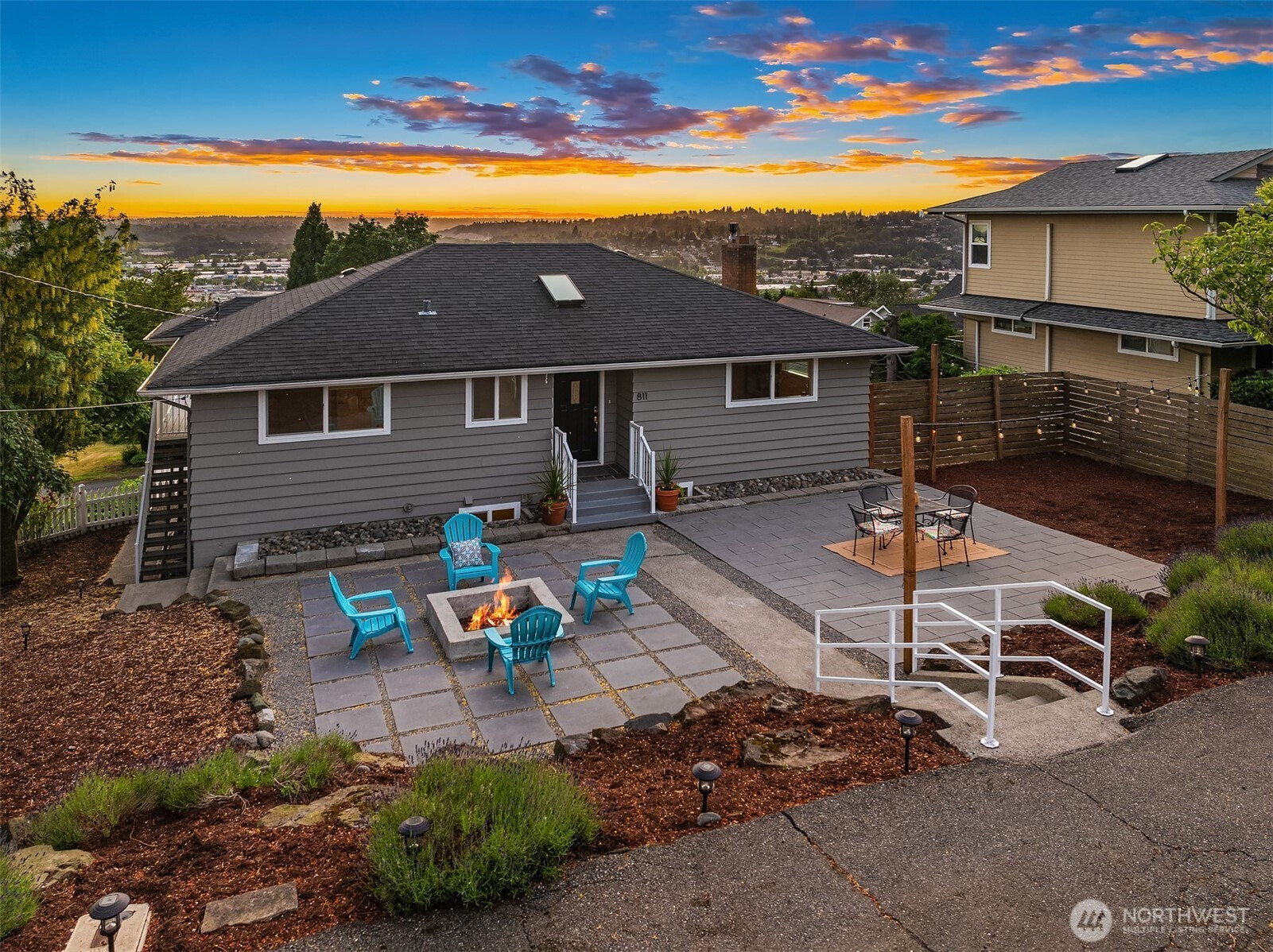 811 Grant Avenue S, Renton, WA 98057
