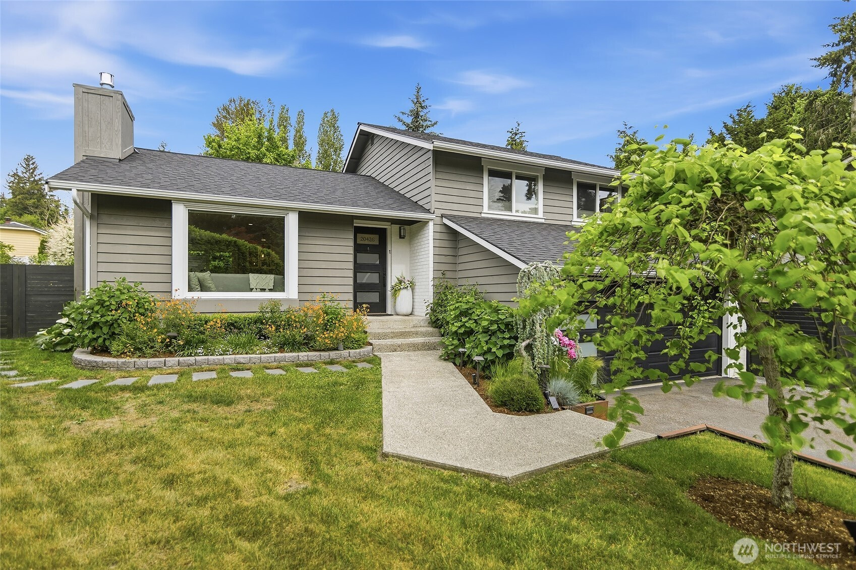 20426 73rd Place NE, Kenmore, WA 98028