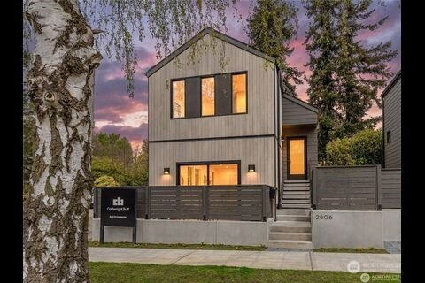 2806 W Dravus, Seattle, WA 98199