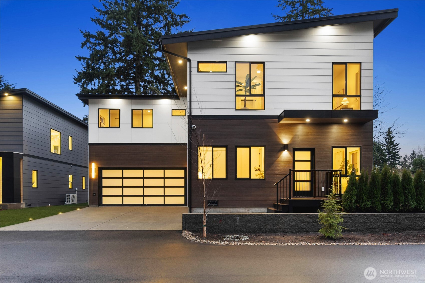 10416 130th Avenue NE, Kirkland, WA 98033