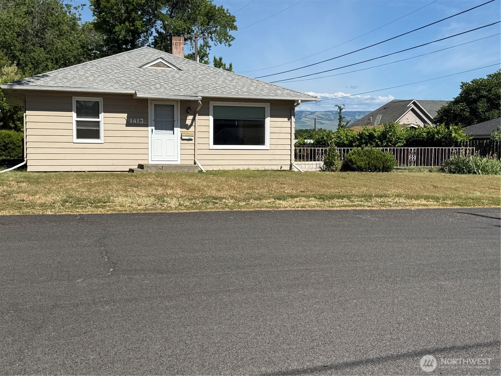 1413 SE Central Avenue, College Place, WA 99324