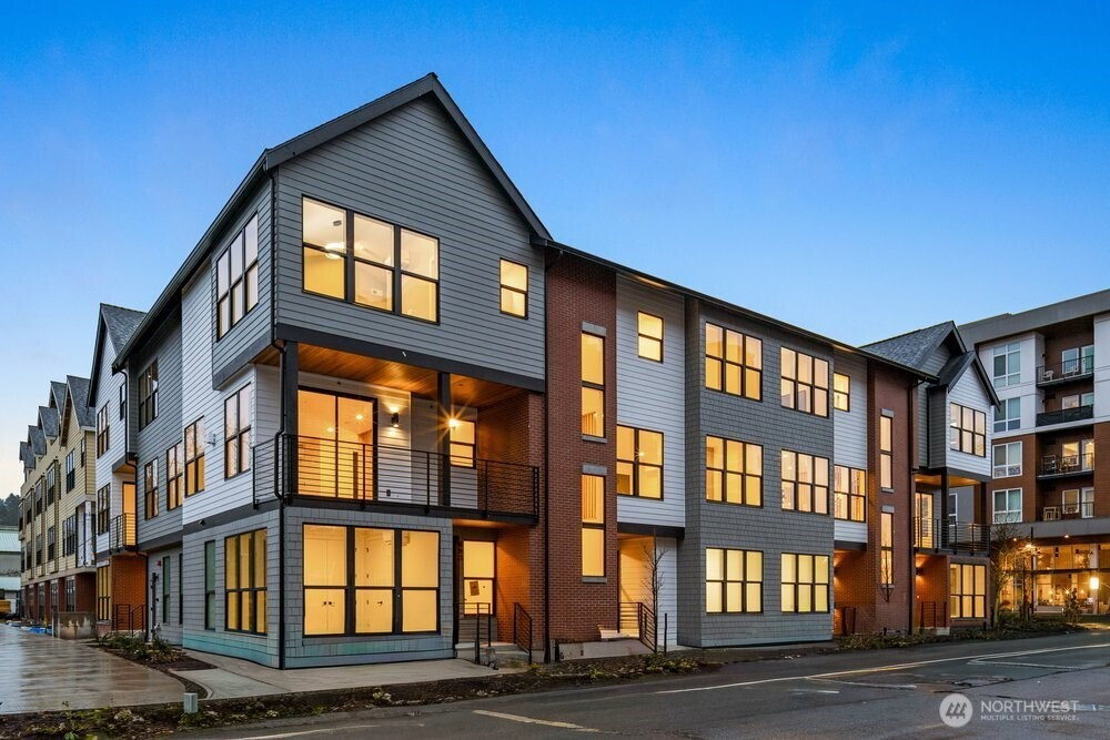 962 7th Ave NW (Homesite #4), Issaquah, WA 98027