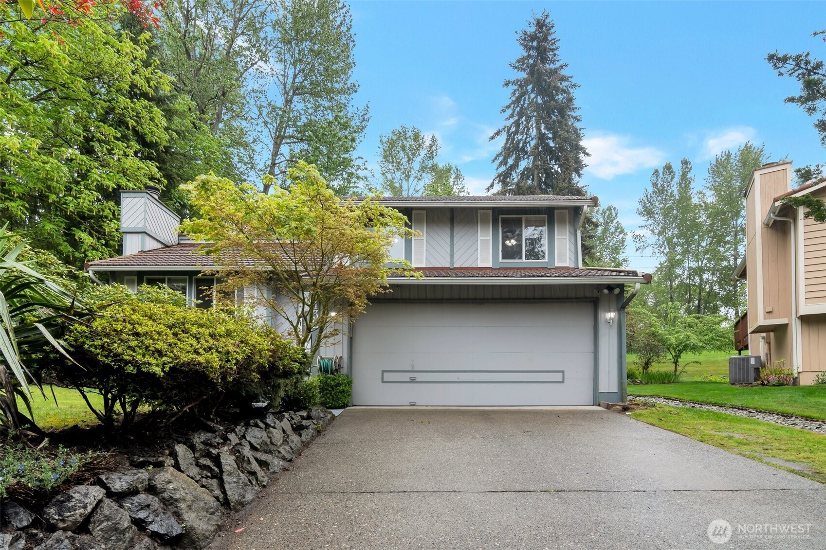 1132 S 22nd Court, Renton, WA 98055