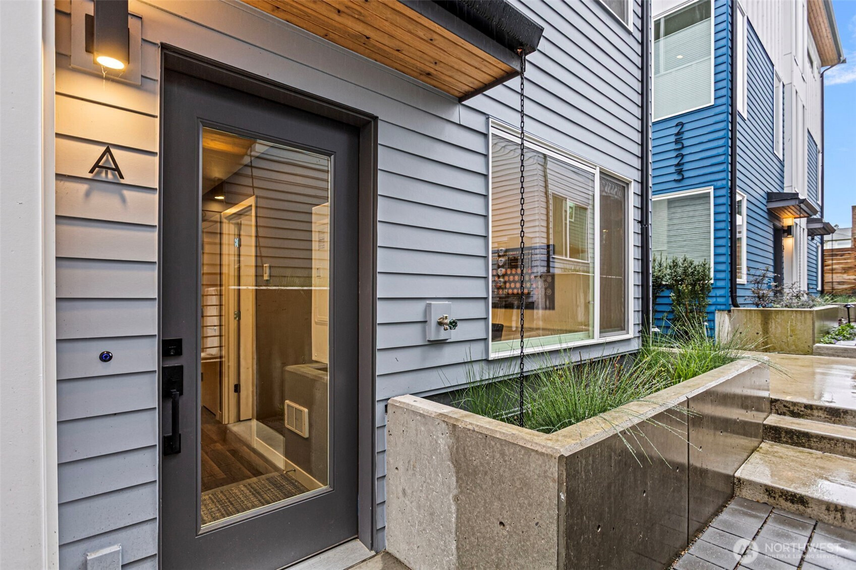 2529 29th Avenue S, Seattle, WA 98144